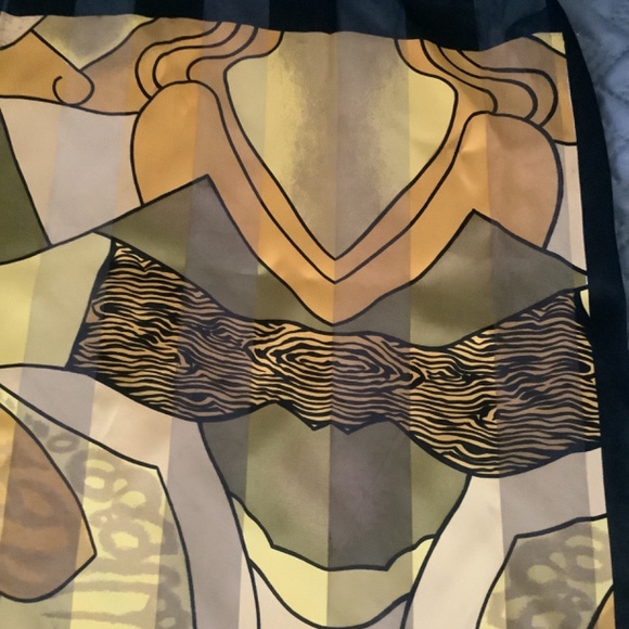 Picasso Art Scarf. 40" Square - Picture 6 of 7
